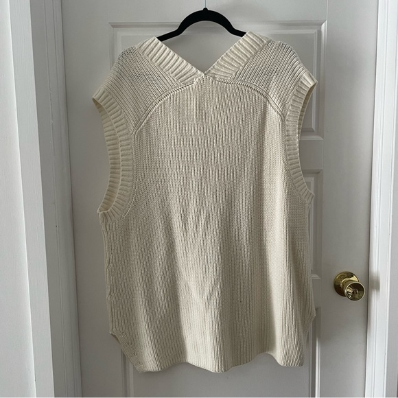 H&M Oversized white Knit Vest US Size M - Picture 2 of 3
